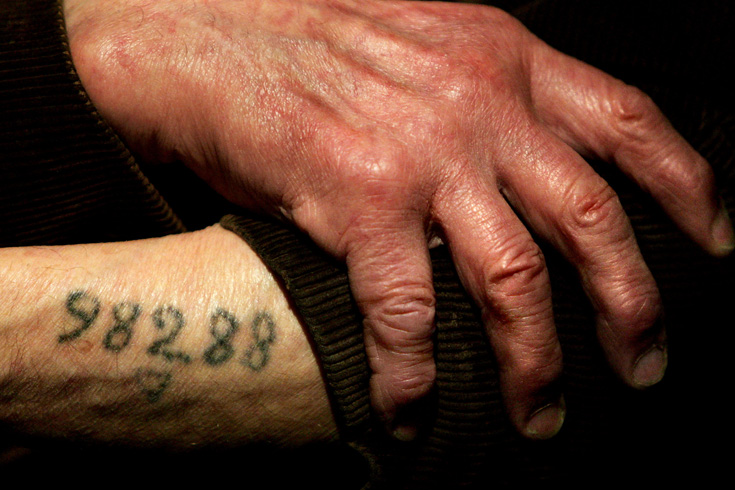 auschwitz pic gallery