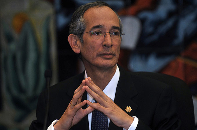 guatemala president alvaro colom