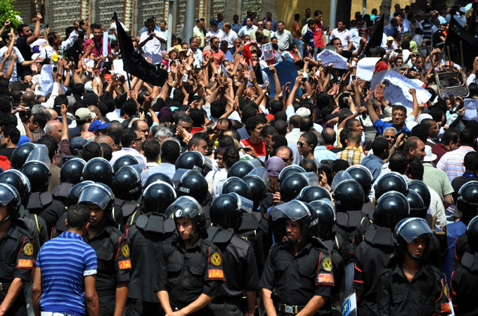 Egyptians protest police murder of Khaled Said in Alexandria