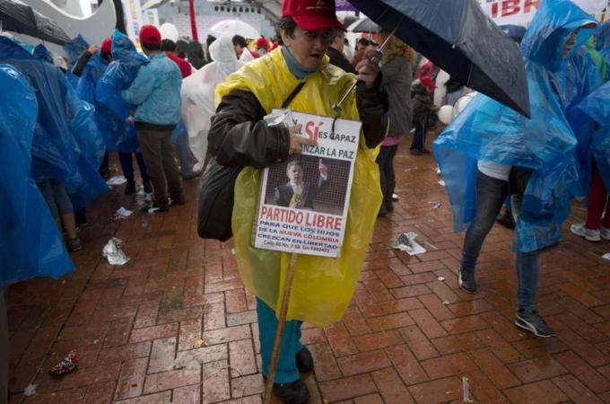 Colombian President and presidential candidate Juan Manuel Santos is viewed positively in the USA and Europe [AFP]