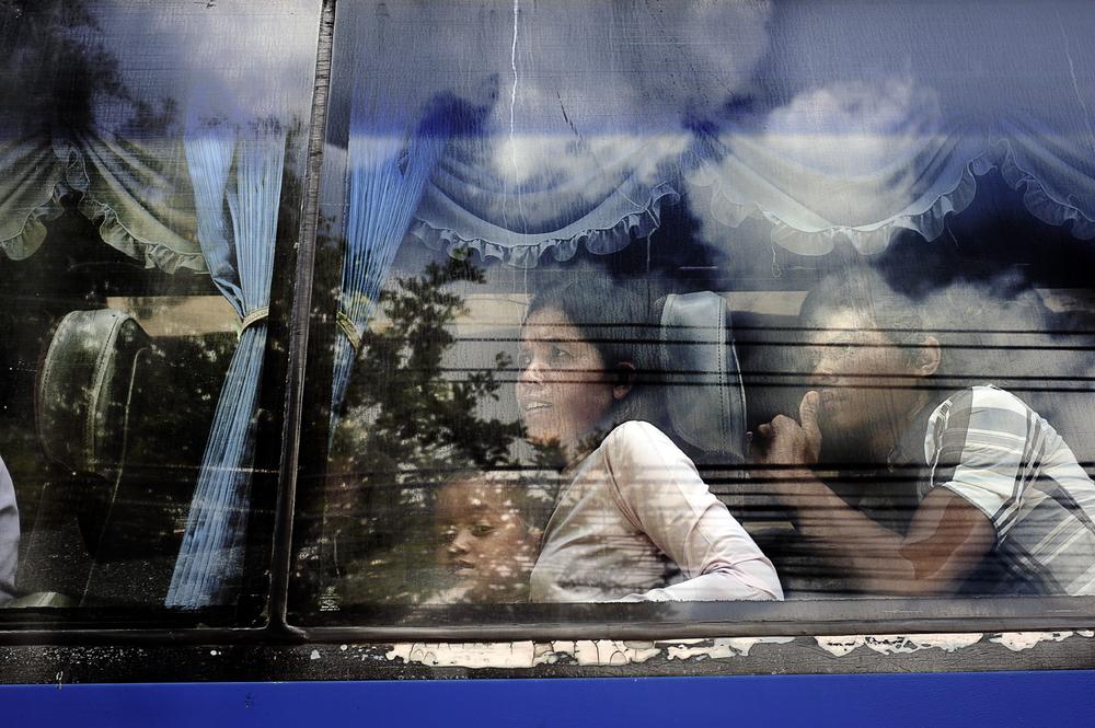 <p>More than 100,000 Cambodians have left Thailand over the past two weeks. </p>