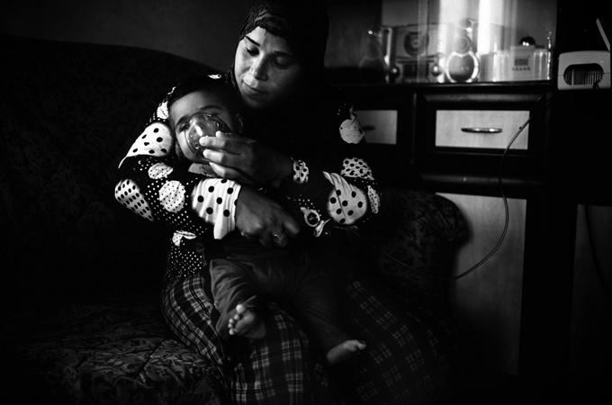 Naama and Abed live in the Bedouin village of Wadi al-Na’am in the Negev Desert [Kobi Wolf/Al Jazeera]