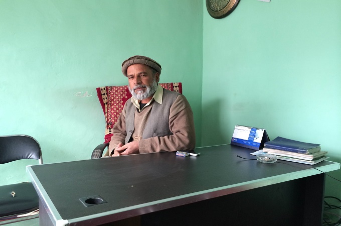 Real estate agent Mohammad Khan says no one wants to buy homes amid deteriorating security [Bilal Sarwary]