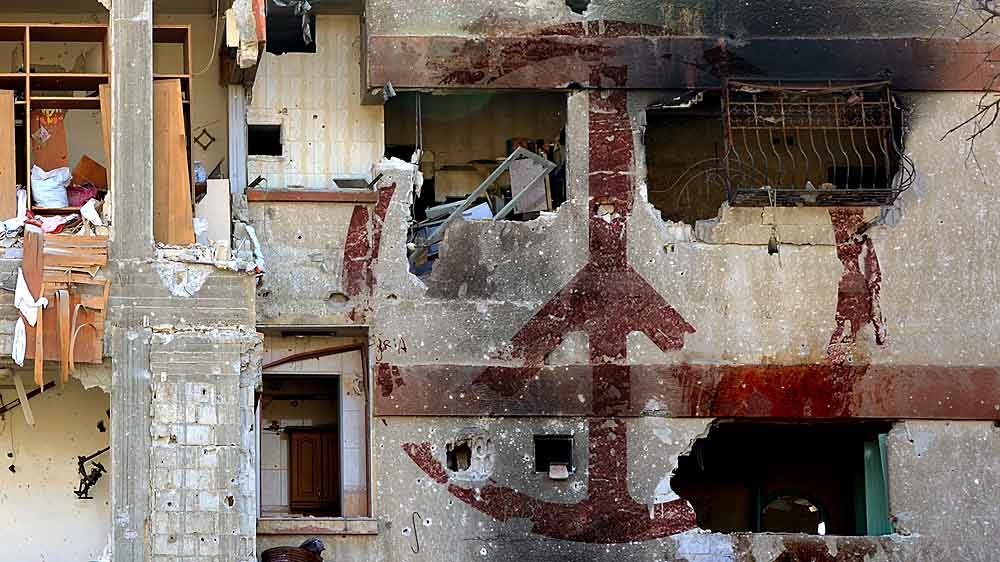 Freedom Graffiti II - Peace [Painting by Tammam Azzam]