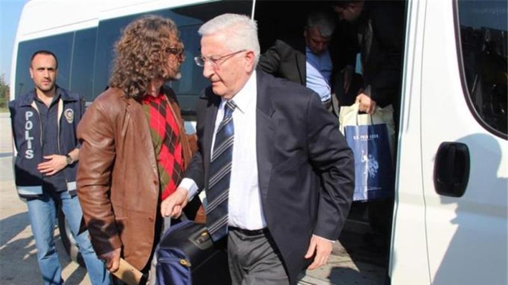 Cevik Bir Turkey general Sledgehammer