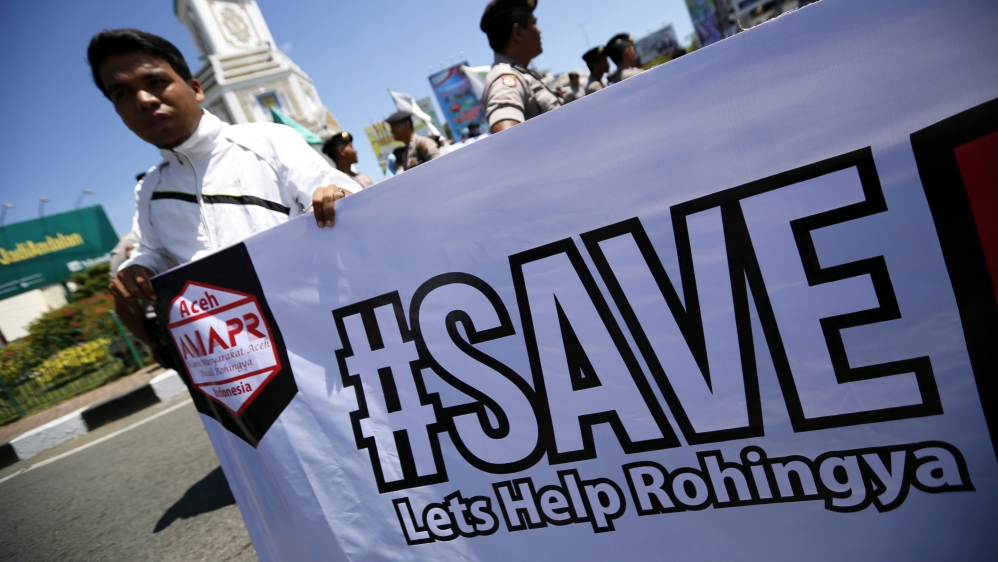 Aceh students hold a protest rally against their country''s official policy to reject further Rohinya refugees