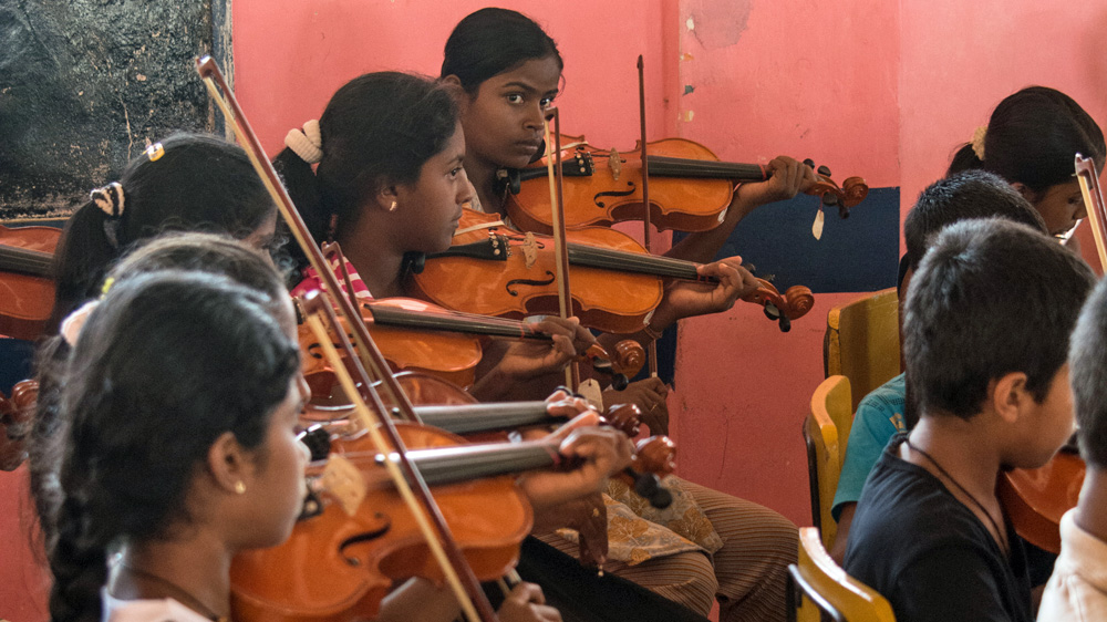 Sri lanka music [Dinouk Colombage/Al Jazeera]