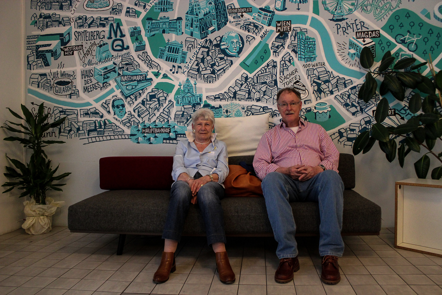 A hotel that employs refugees/DO NOT USE/RESTRICTED