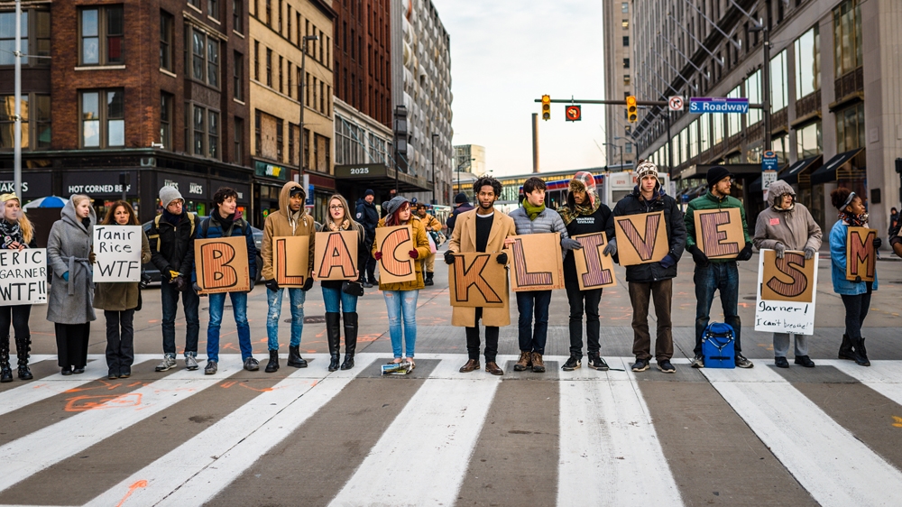As the protests broke out in Cleveland over the deaths of Tamir Rice and Tanisha Anderson, RA Washington held an open forum on police violence in the city in the basement of Guide To Kulchur. Led by poet and community worker M. Carmen Layne, nearly 200 people gathered for a six-hour discussion. 