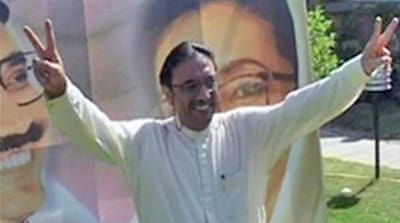 Gul: Public opinion is against Zardari; he may not survive politically until the next elections