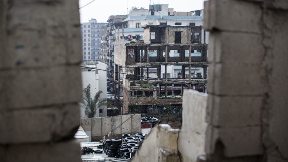 Both Jabal Mohsen and Bab al-Tabbaneh are heavily militarised, with clashes breaking out several times in recent years [Dylan Collins/Al Jazeera]