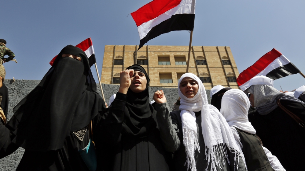 Yemeni students protest ongoing Saudi-led coalition airstrikes