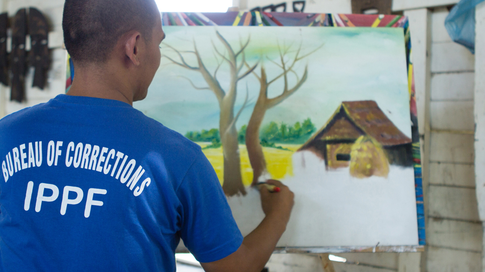 Inmates can make artwork and handicrafts to sell to tourists [Angel L Martinez Cantera/Al Jazeera]