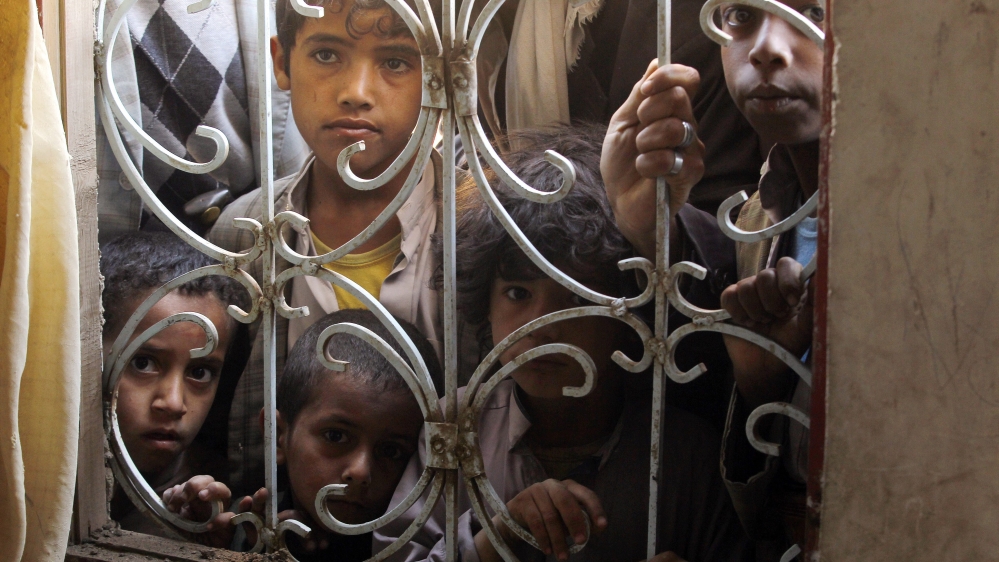 Coalition airstrike targets neighborhood in Sana''a