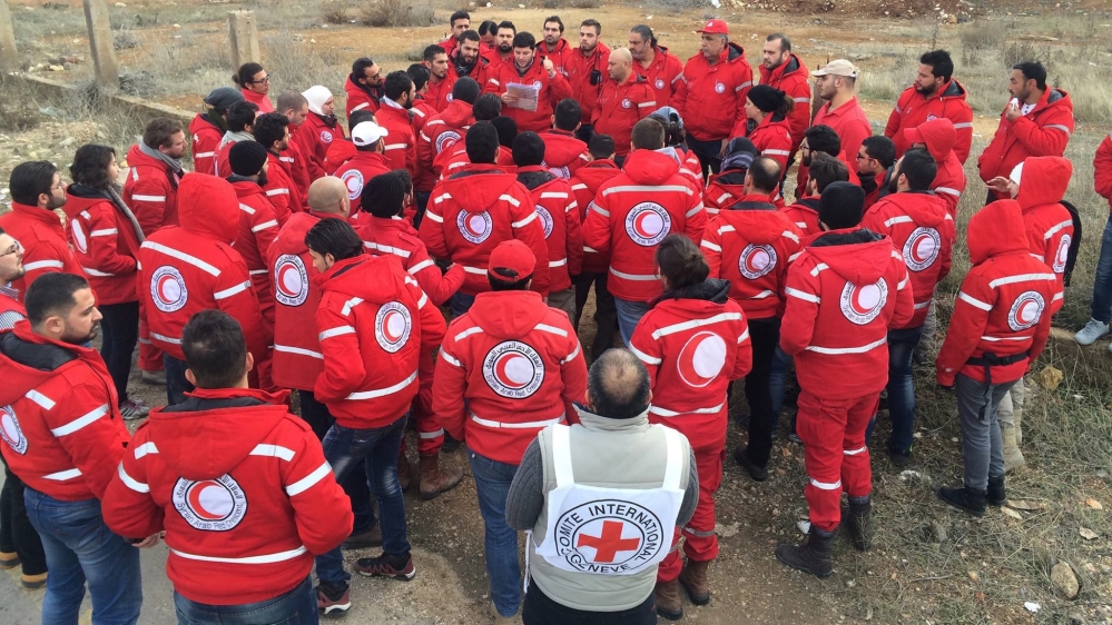 New aid sent to besieged Syrian towns