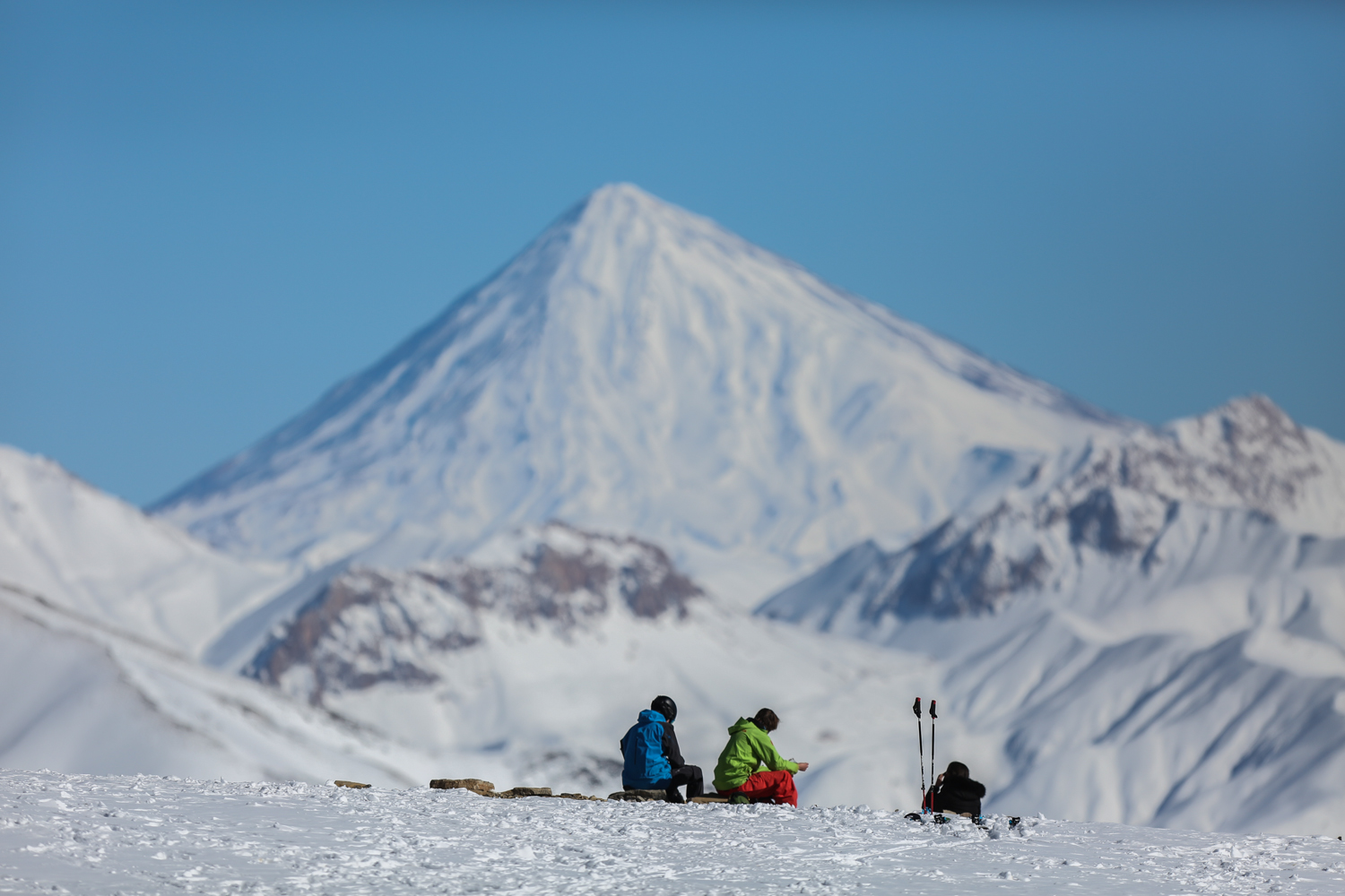 Skiing at Iran’s gateway of the snowcapped mountain / Please Do Not Use