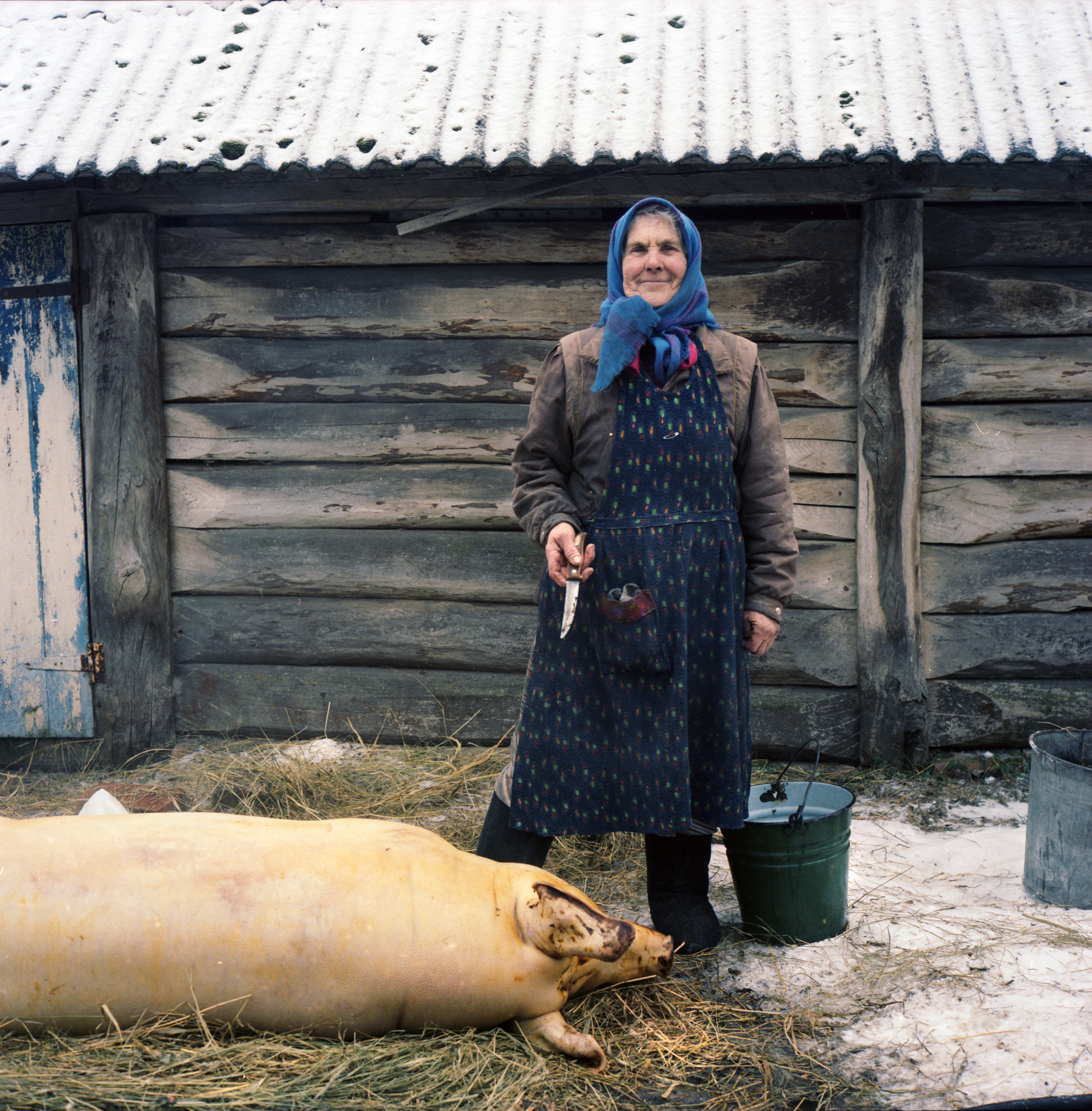 Hanna, pictured here, Maria and Valentya chose to return after the 1986 nuclear disaster, defying authorities and endangering their health [Al Jazeera]
