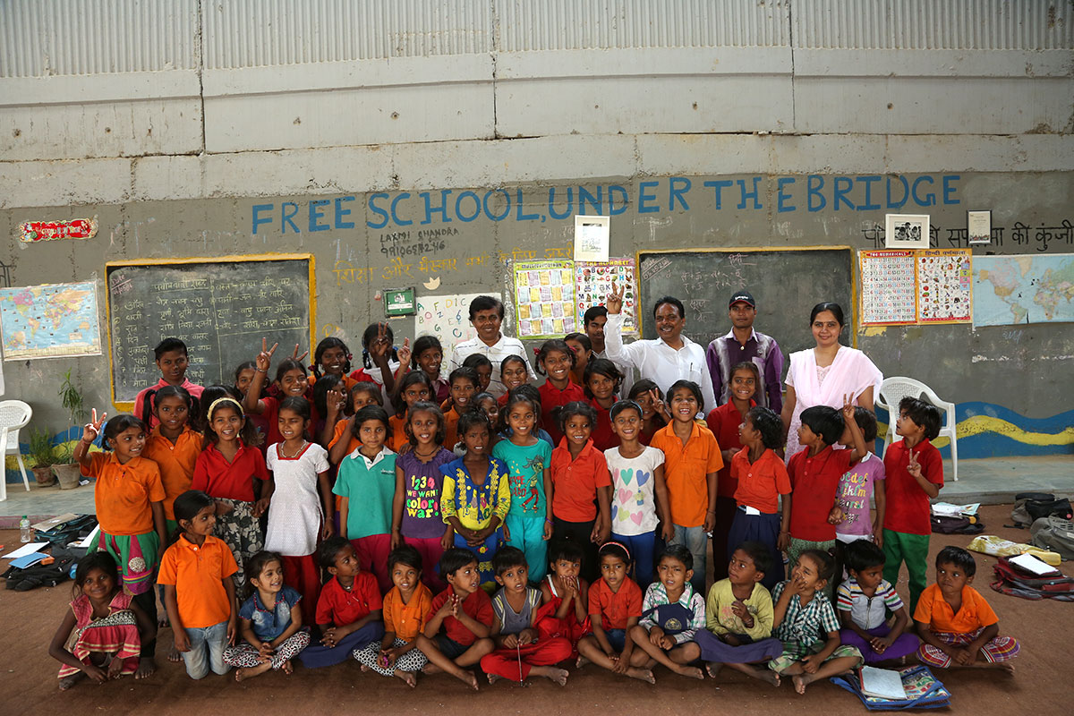 Free school under bridge for poor and needy children [Showkat Shafi/Al Jazeera]