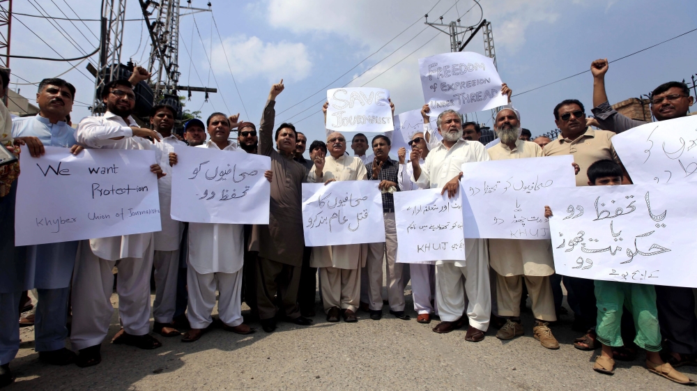 Bomb blast in Quetta kill at least 90