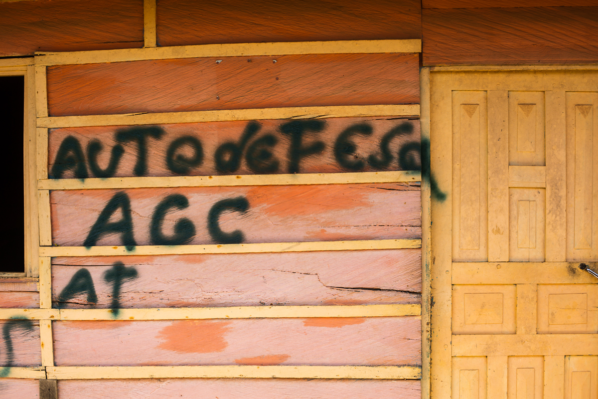 Blood gold in Colombia/ Please Do Not Use