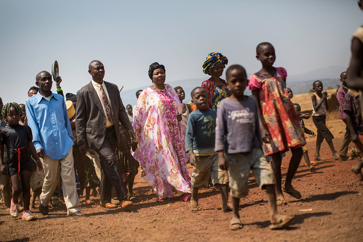 Congolese mass marriage / Please Do Not Use