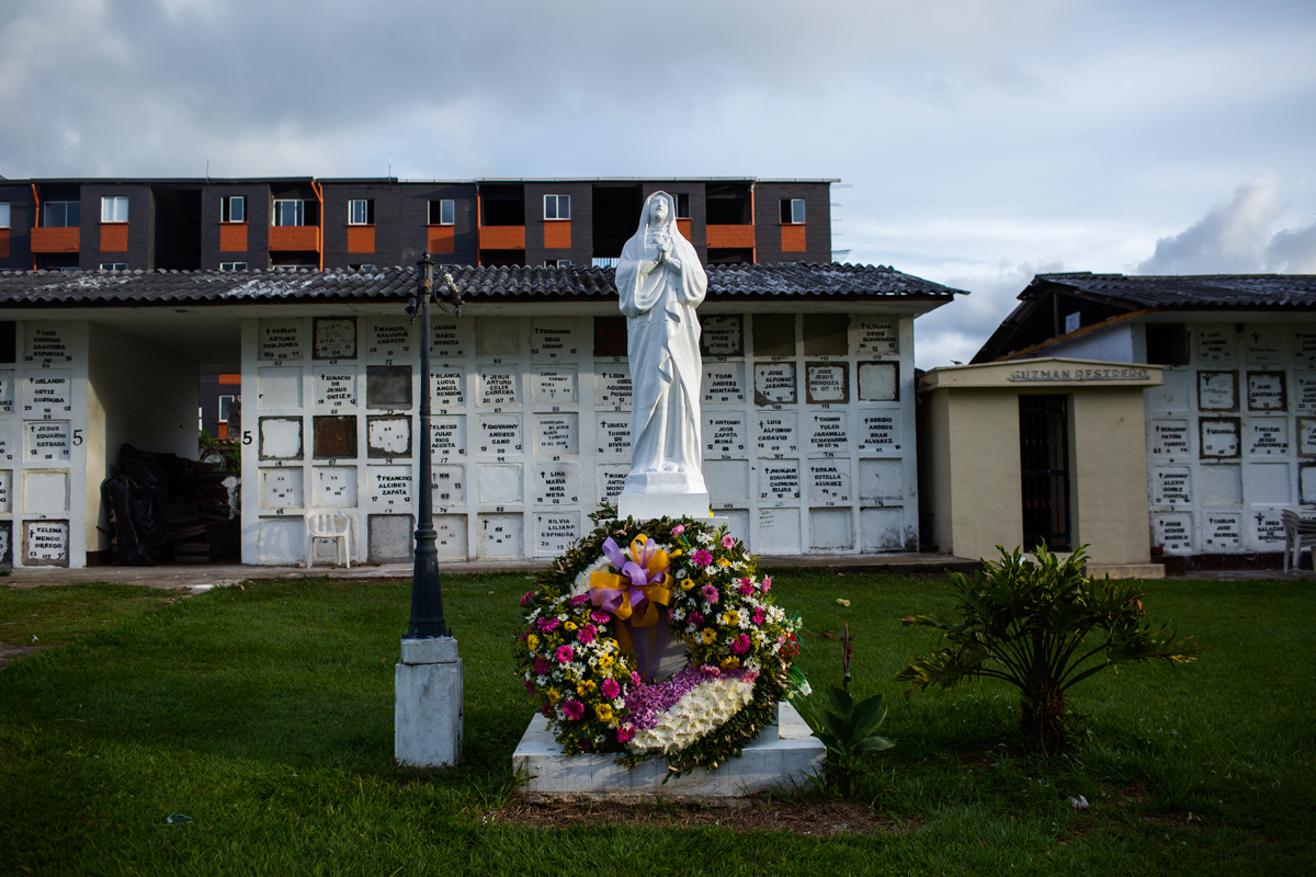 Blood gold in Colombia/ Please Do Not Use