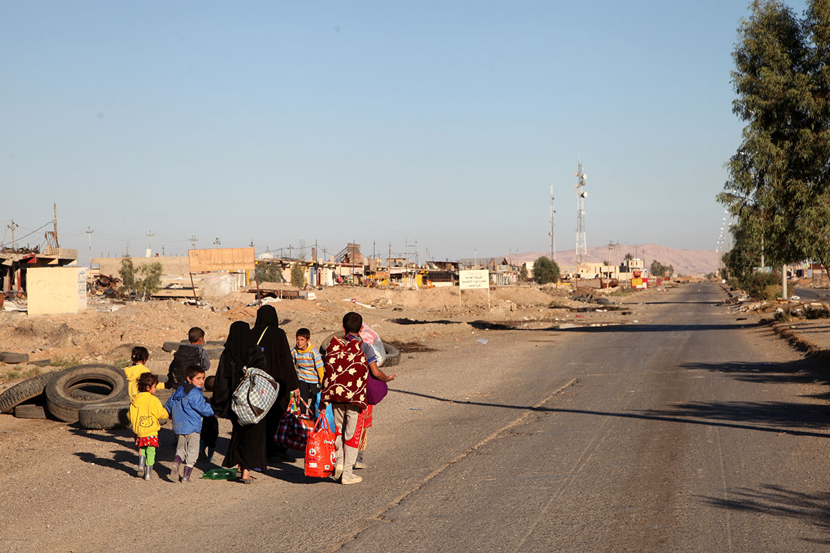 Families fleeing Mosul/Kokejli / Please Do Not Use