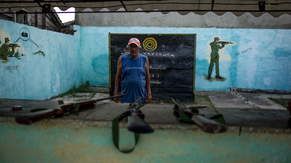 
Julio Alvarez was 15 when he saw Castro's forces marching [Alejandro Cegarra/Al Jazeera]
