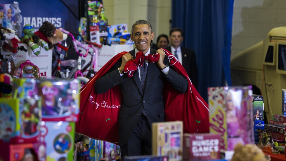 In his last days in the White House, Barack Obama's  job approval rating is still about 54 percent among Americans  [Jim Lo Scalzo/EPA]