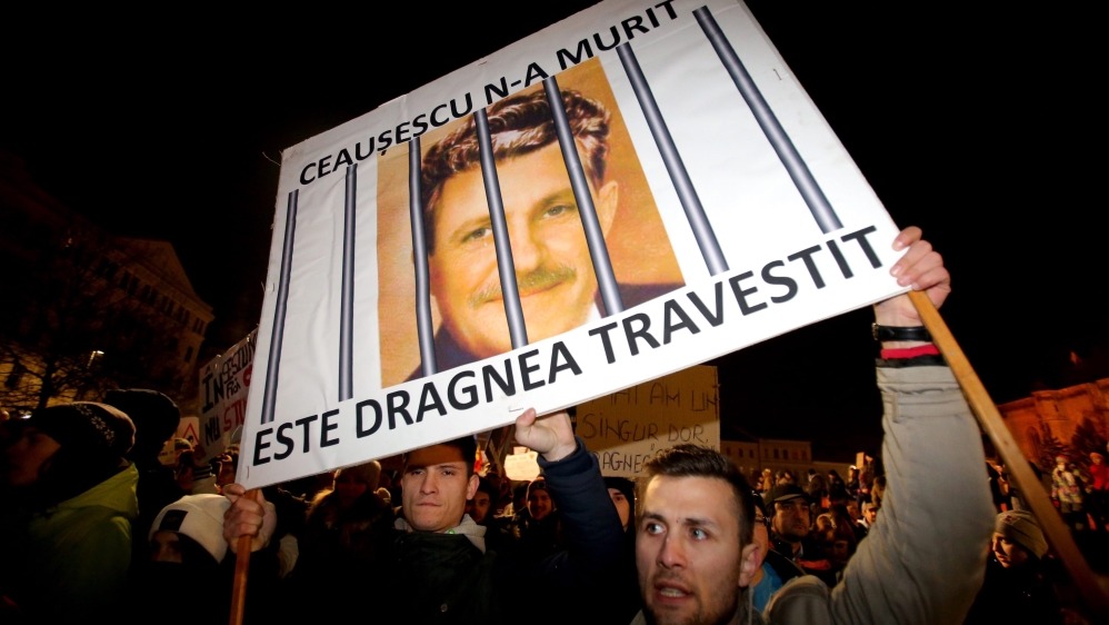 Romanians protest against pardon ordinance adopted by the government