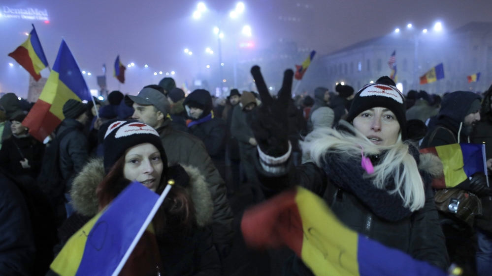 Protest against Romanian government despite the pardon bill was withdraw