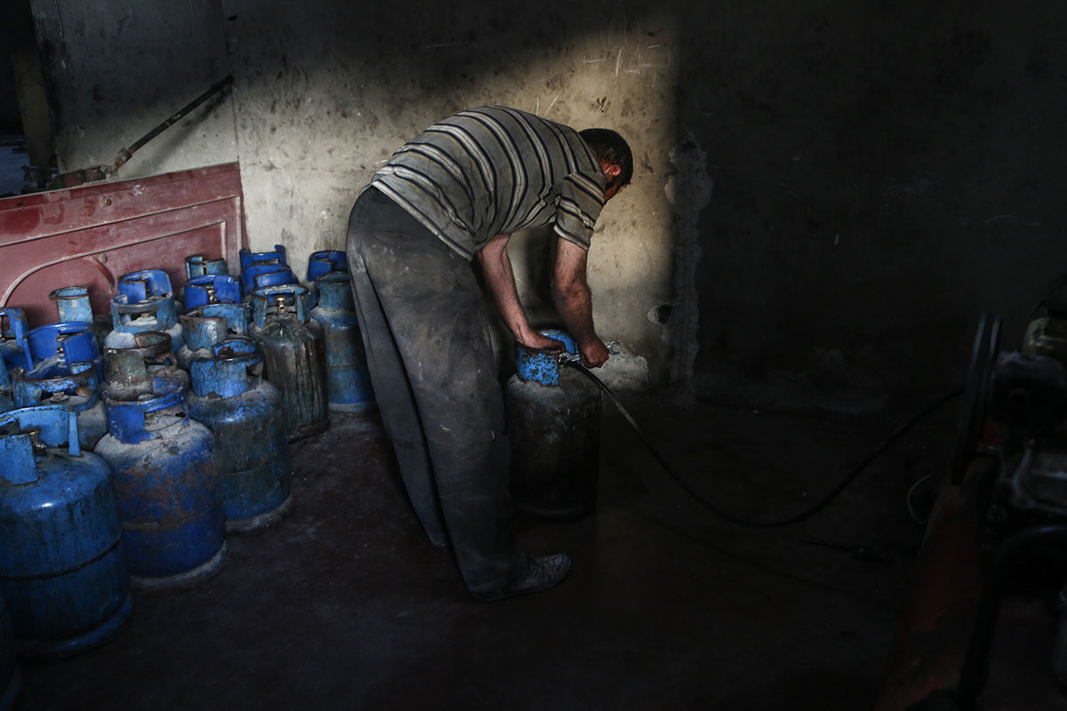 Creating oil and gas/ Please Do Not Use