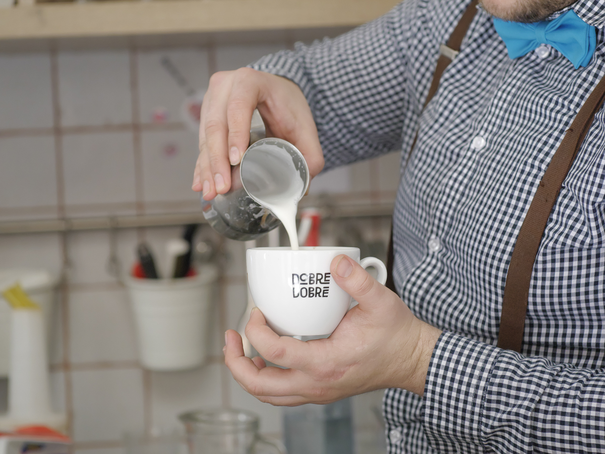 Dobre Dobre: A coffeehouse for Slovakia''s homeless