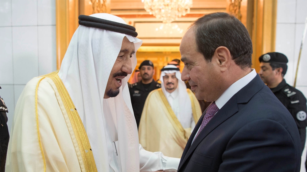 Saudi Arabia''s King Salman bin Abdulaziz Al Saud shakes hands with Egypt''s President Abdel Fattah al-Sisi in Riyadh in Riyadh