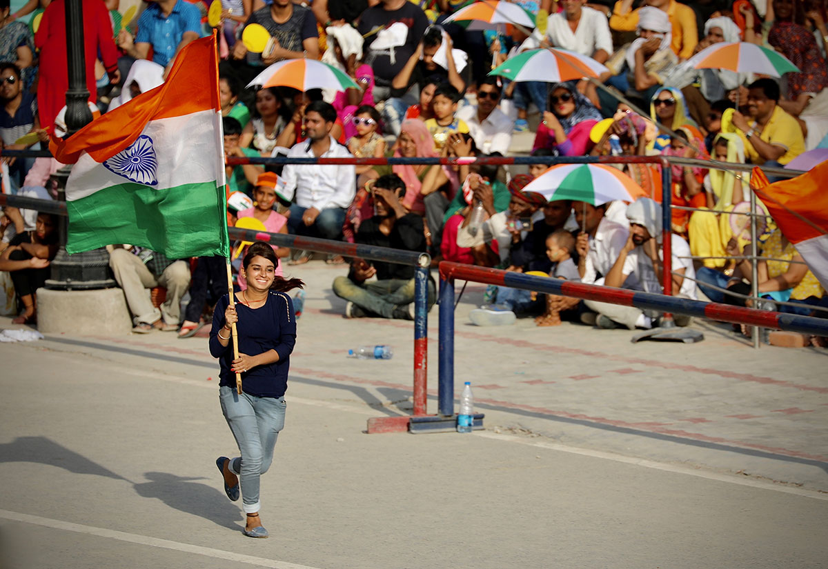 PARTITION PHOTO /PLEASE DO NOT USE