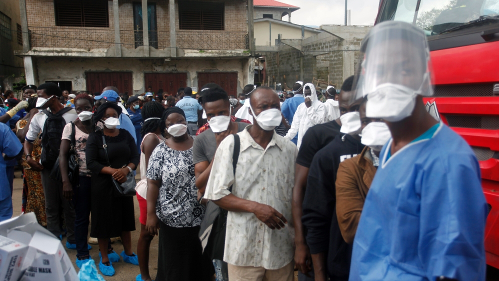 The government gave residents a deadline of Wednesday to identify their loved ones before mass burials were set to begin [Saidu Bah/Getty Images]