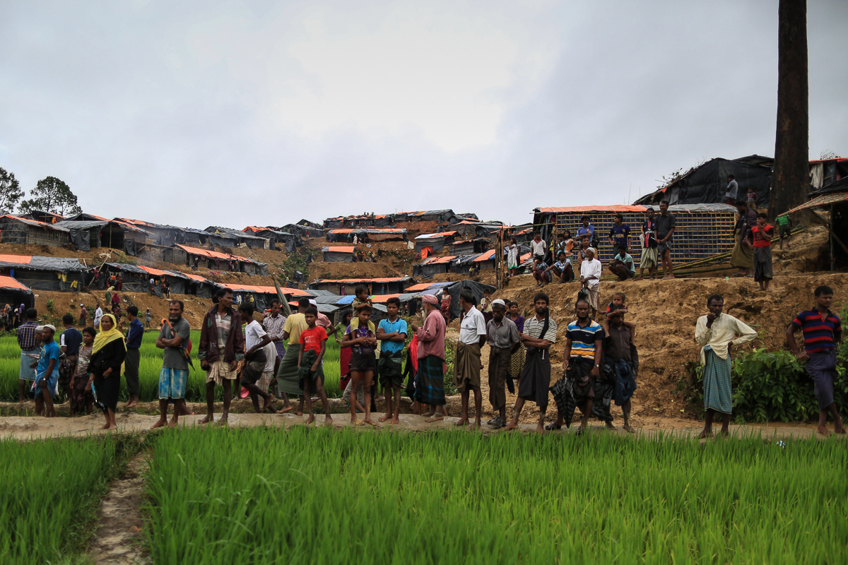 Rohingya Shelters [Showkat Shafi/Al Jazeera]
