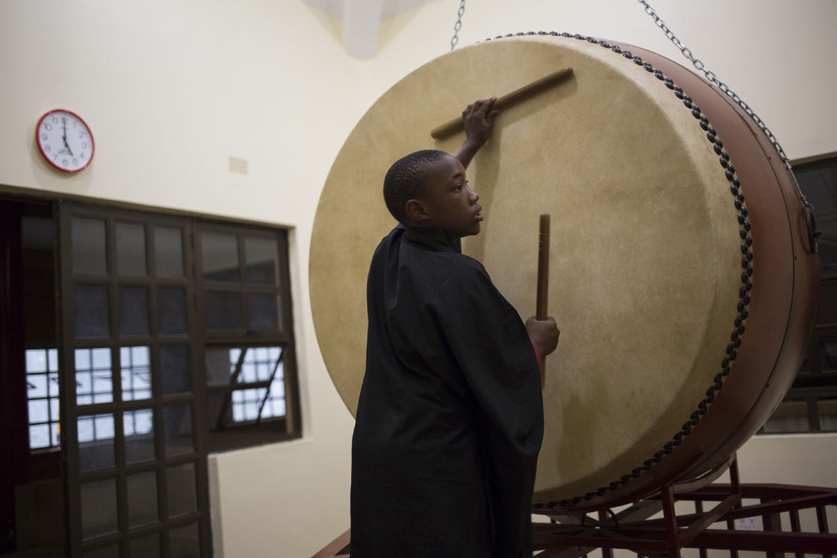 Orphans in Swaziland and Lesotho learning Mandarin, Buddhism and Kung Fu