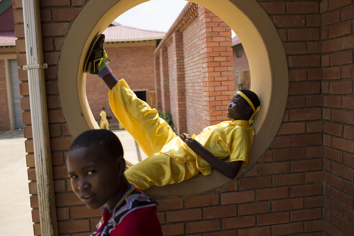 Orphans in Swaziland and Lesotho learning Mandarin, Buddhism and Kung Fu