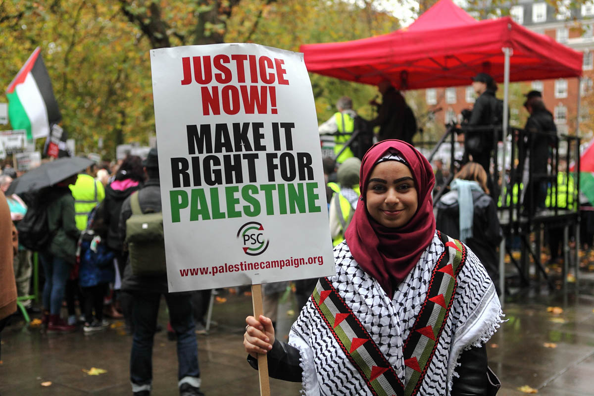 Palestinian activists mark 100 years of the Balfour Declaration in London