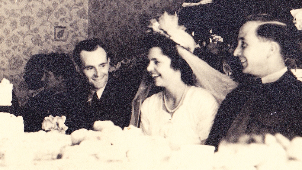 

Harry Leslie Smith married Friede Edelmann in August 1947, when relationships with Germans were still taboo [Courtesy of The Smith family]

Harry Leslie Smith married Friede Edelmann in August 1947, when relationships with Germans were still taboo [Courtesy of The Smith family]
