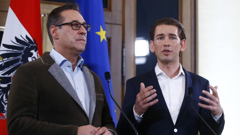 Head of the FPOe Strache and head of the OeVP Kurz address a news conference in Vienna