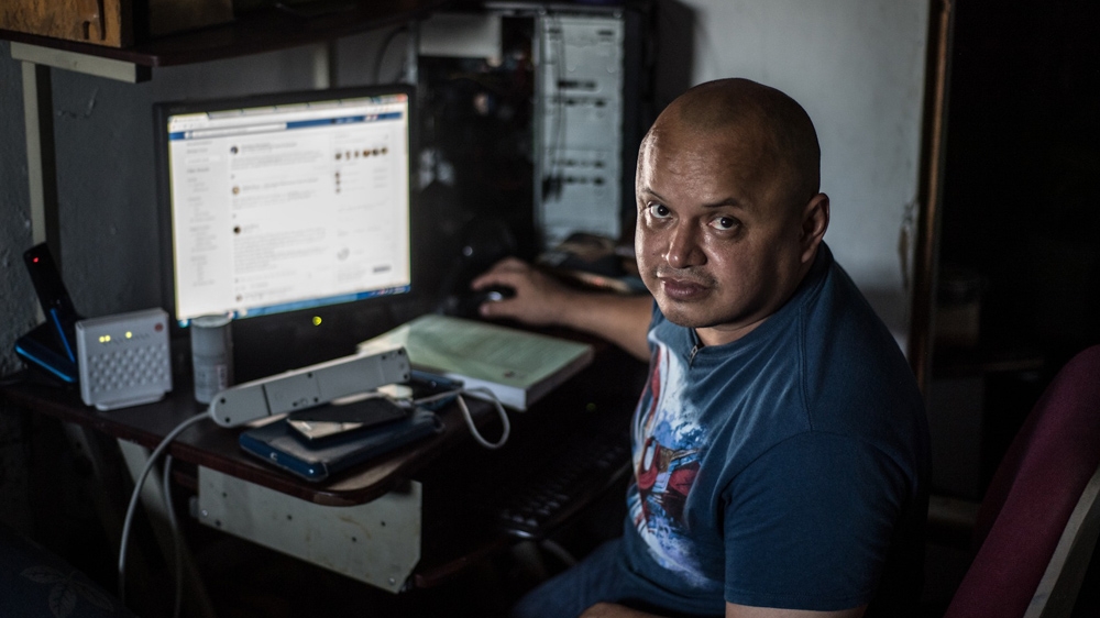 Juan Martin is a recruiter for El Salvador's booming call centre industry. [Al Jazeera]