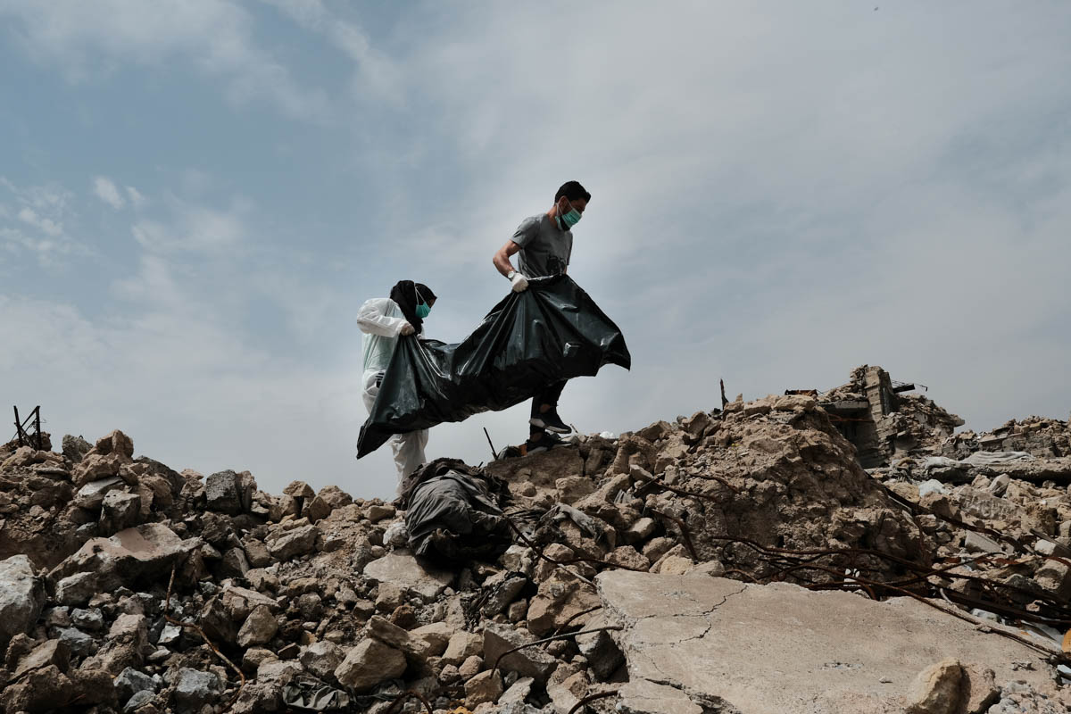 The body collectors of Mosul/Please Do Not Use