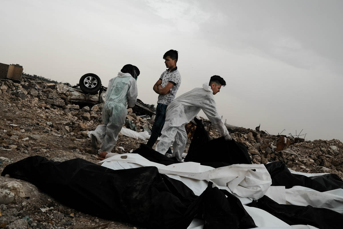 The body collectors of Mosul/Please Do Not Use