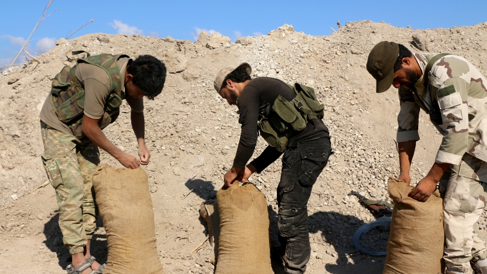 Syrian opposition groups are reportedly preparing for an assault by forces loyal to the Assad government [AA]