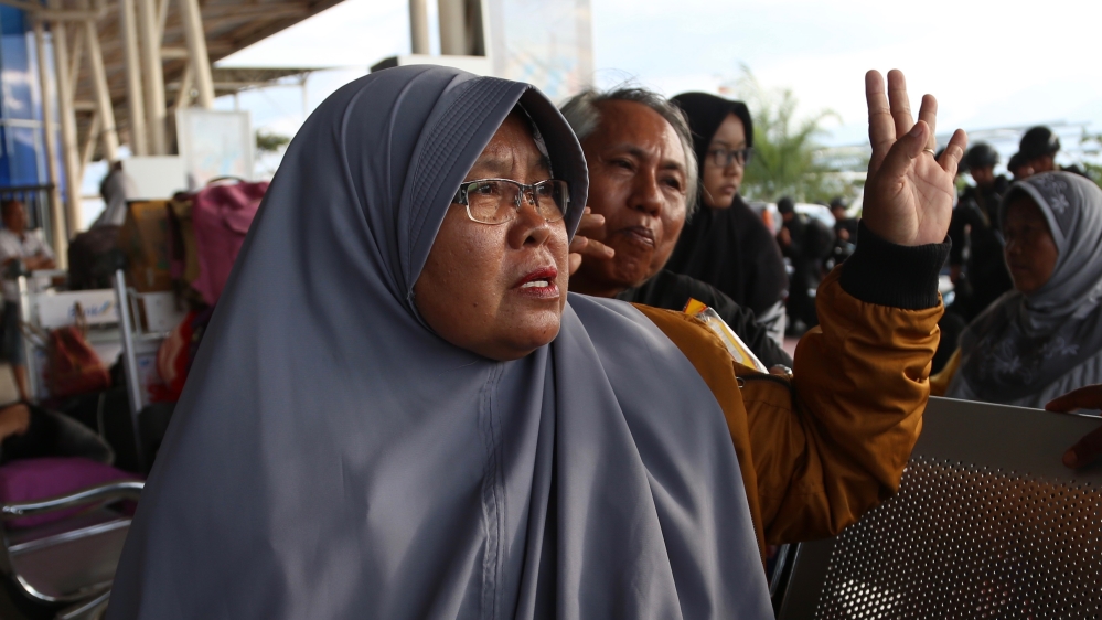 Satna and her daughter managed to survive the tsunami disaster [Ted Regencia/Al Jazeera]
