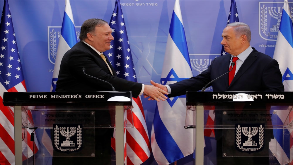 U.S. Secretary of State Mike Pompeo and Israeli Prime Minister Benjamin Netanyahu shake hands as they deliver joint statements during their meeting in Jerusalem March 20, 2019. REUTERS/Jim Young/Pool