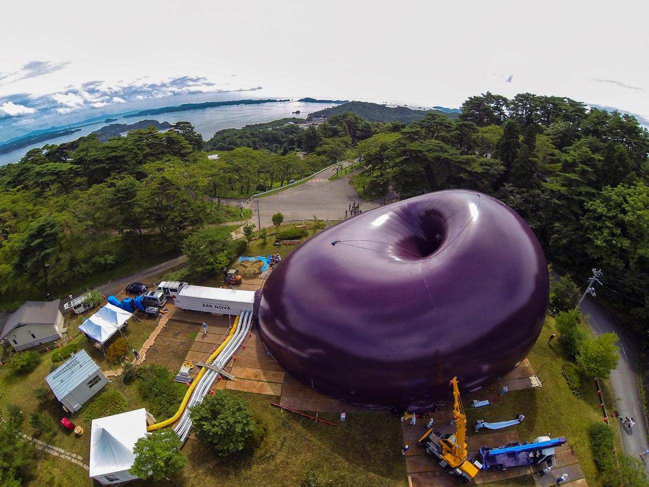 
Ark Nova, a mobile concert hall designed with artist Anish Kapoor [Iwan Baan/Courtesy of the Hyatt Foundation/Pritzker Architecture Prize] 

