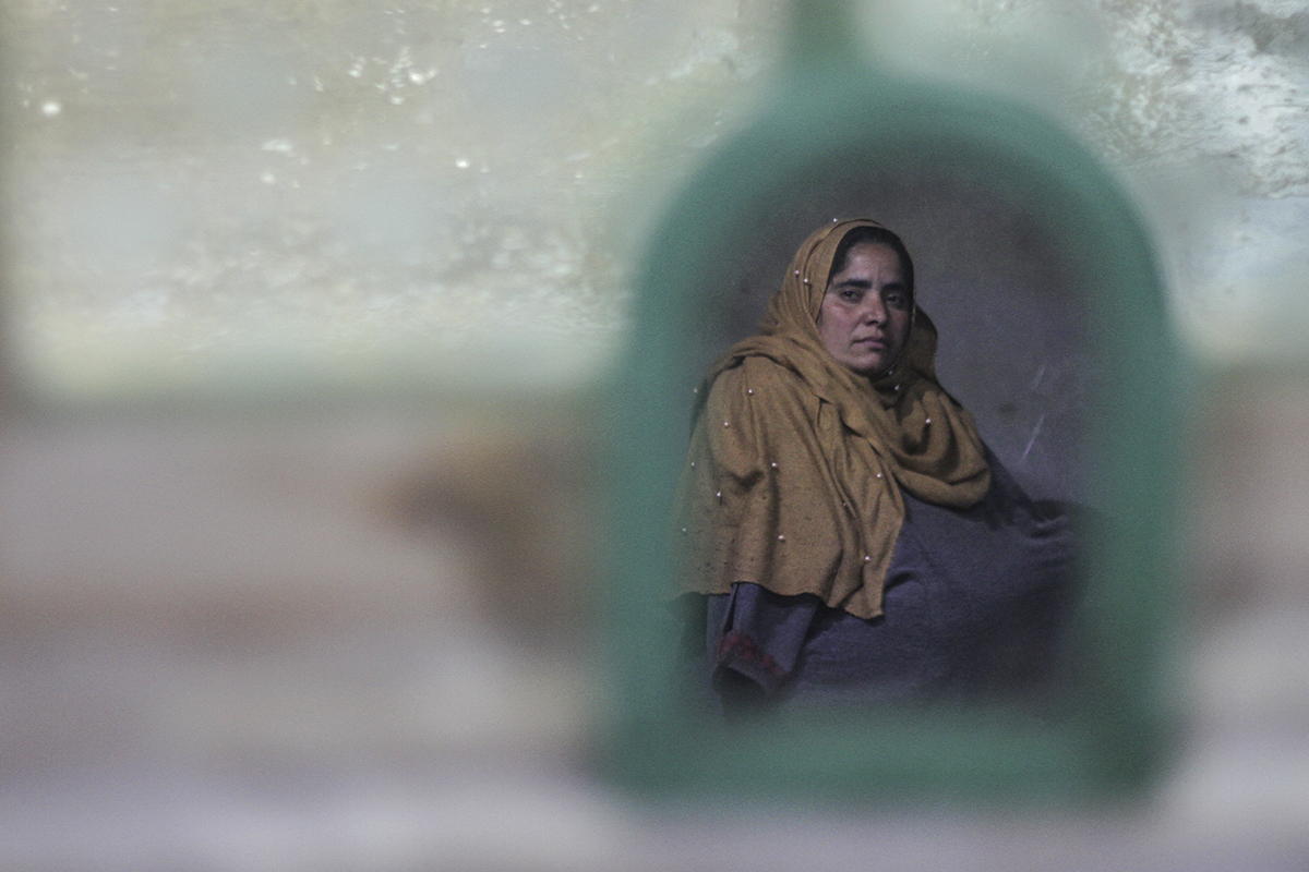 A bullet hit Yasmeena’s daughter, Muskaan in her head at their home in Wanigund, Kulgam, when brief fight between Indian security forces and rebels took place near their house.